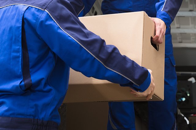 トラック積み込み・荷役スタッフ求人